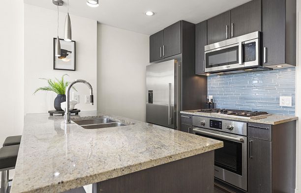 608 38 W 1st Avenue False Creek