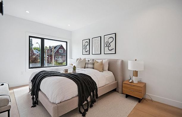 #1 1079 E 14th Avenue Mount Pleasant VE