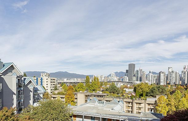 401 1345 W 4th Avenue False Creek