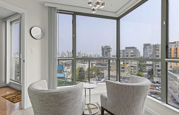 904 2288 Pine Street Fairview VW