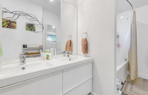 153 W 19th Avenue Cambie