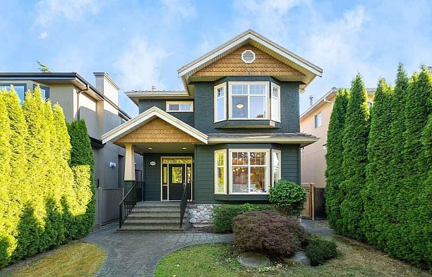 2818 W 19th Avenue Arbutus