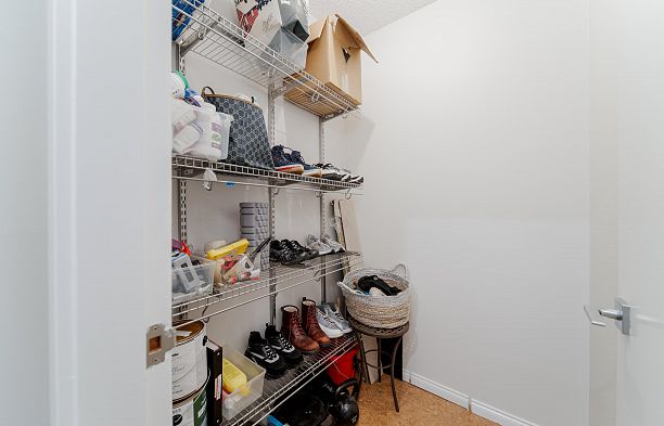 212 1924 Comox Street West End VW