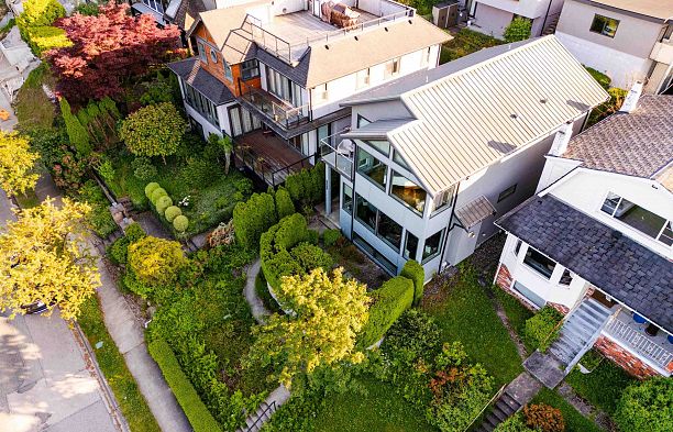 4371 Puget Drive Arbutus