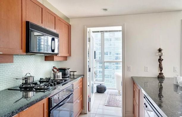 1003 1790 BAYSHORE DRIVE, Vancouver BC V6G 3G5 Coal Harbour