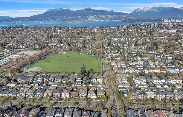 3593 Mackenzie Street Arbutus