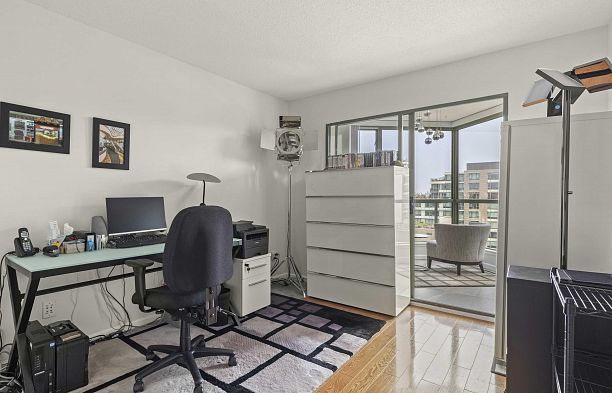 904 2288 Pine Street Fairview VW