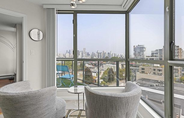 904 2288 Pine Street Fairview VW