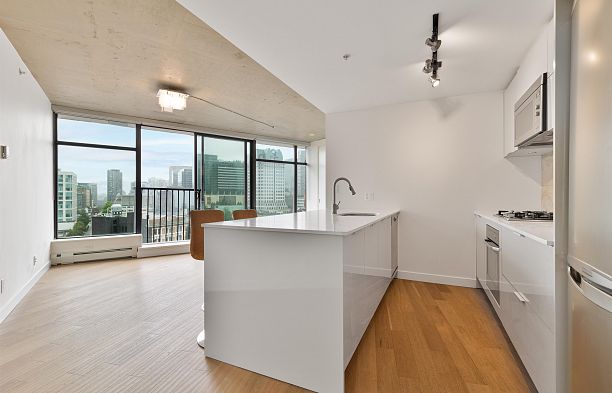 1808 128 W Cordova Street Downtown VW