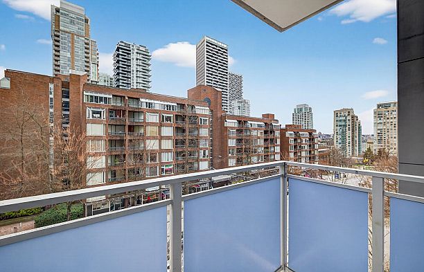 606 1009 Harwood Street West End VW