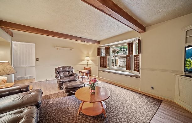 3537 W 31st Avenue Dunbar