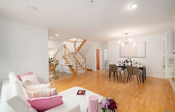 2818 W 19th Avenue Arbutus