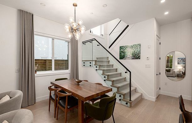 959 E 13th Avenue Mount Pleasant VE