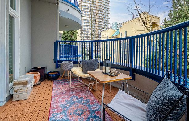 212 1924 Comox Street West End VW