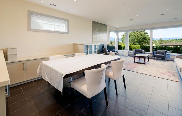 4371 Puget Drive Arbutus