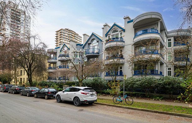 212 1924 Comox Street West End VW