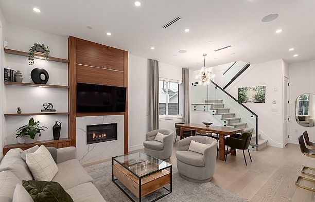 959 E 13th Avenue Mount Pleasant VE