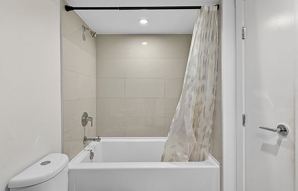 606 1009 Harwood Street West End VW