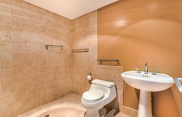 5810 Cartier Street South Granville