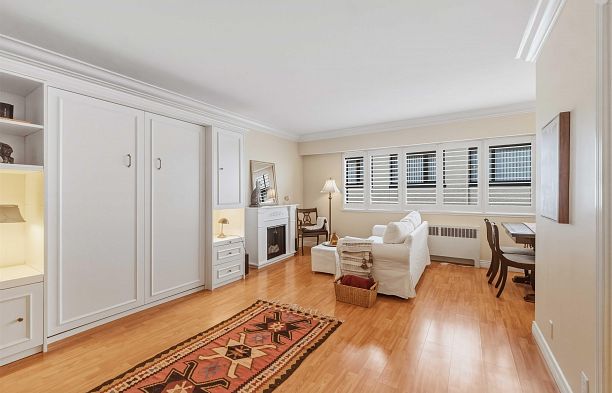 107 1879 Barclay Street West End VW