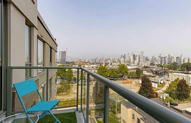 904 2288 Pine Street Fairview VW