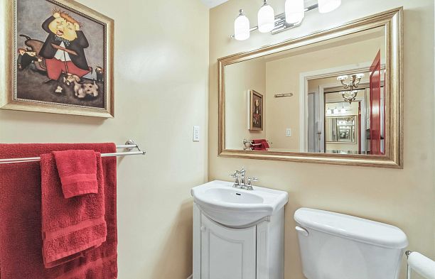 107 1879 Barclay Street West End VW