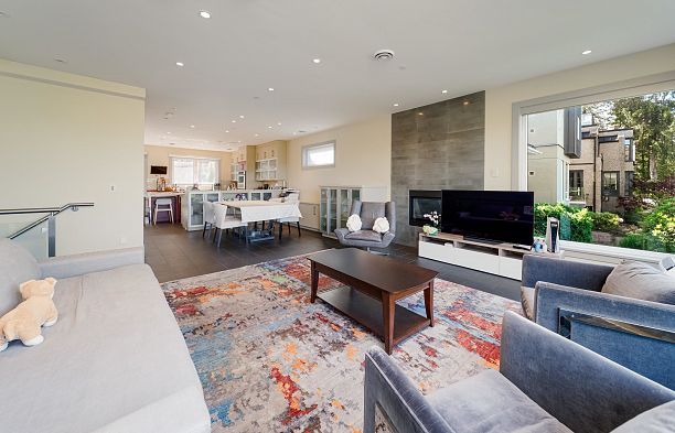 4371 Puget Drive Arbutus