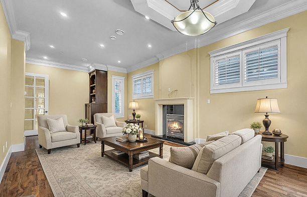 3593 Mackenzie Street Arbutus