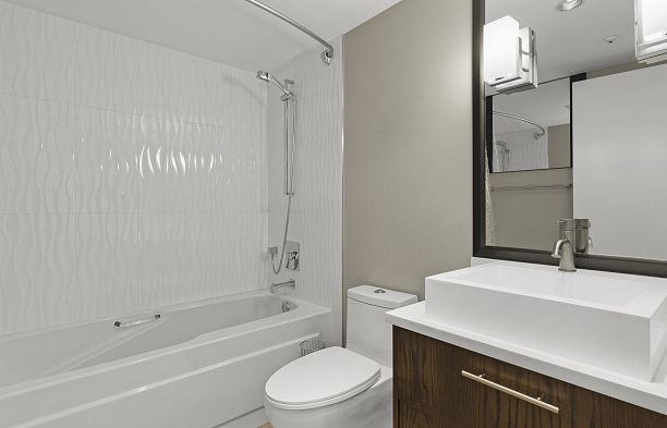 904 2288 Pine Street Fairview VW