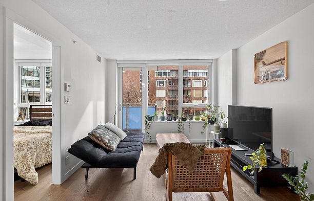 606 1009 Harwood Street West End VW