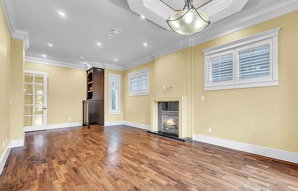 3593 Mackenzie Street Arbutus