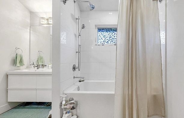 153 W 19th Avenue Cambie