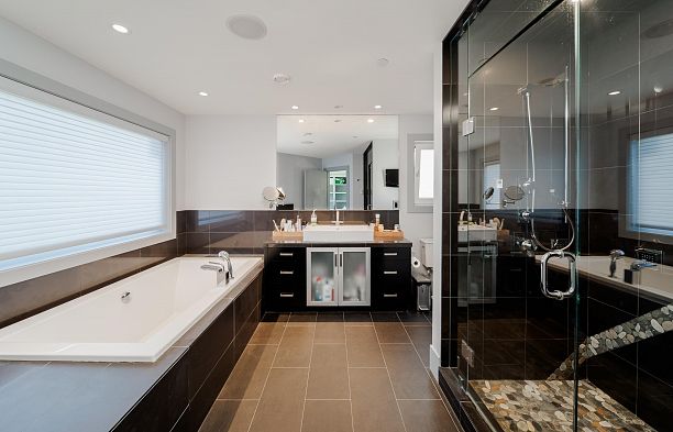 4371 Puget Drive Arbutus