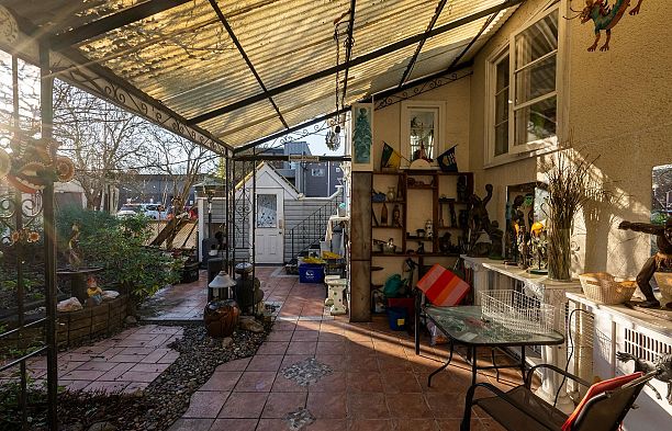 228 E 26th Avenue Main