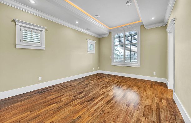 3593 Mackenzie Street Arbutus