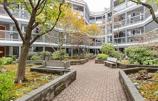 401 1345 W 4th Avenue False Creek