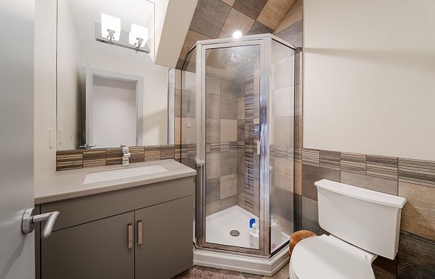 4371 Puget Drive Arbutus