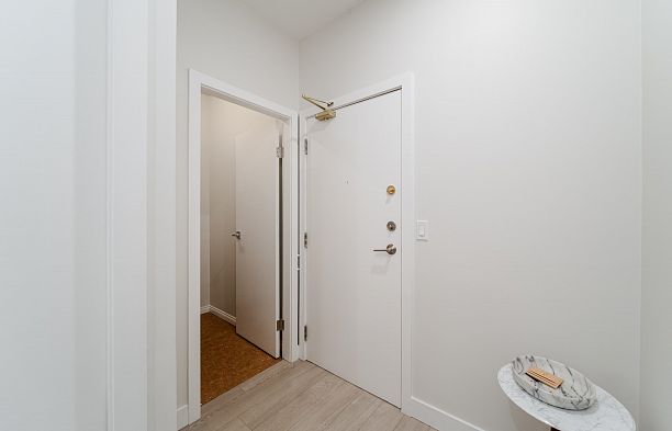 212 1924 Comox Street West End VW