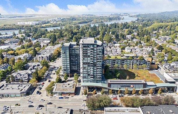 1808 8555 Granville Street S.W. Marine