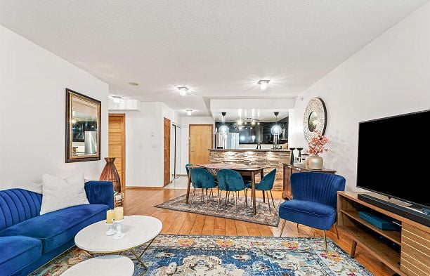 306 1328 W Pender Street Coal Harbour