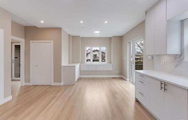 3249 Sophia Street Main