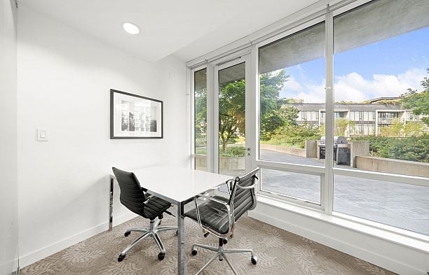 1808 8555 Granville Street S.W. Marine