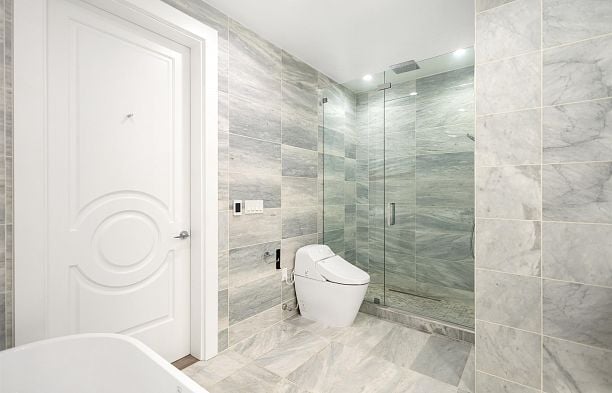 204 1009 Laurier Avenue Shaughnessy