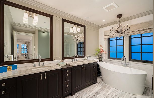 5989 Churchill Street South Granville