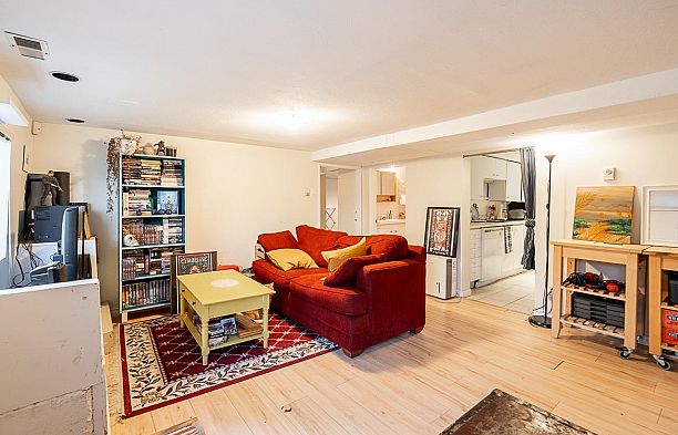 4534 W 5th Avenue Point Grey