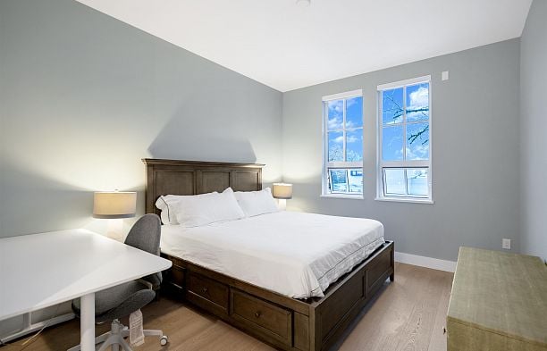 204 1009 Laurier Avenue Shaughnessy