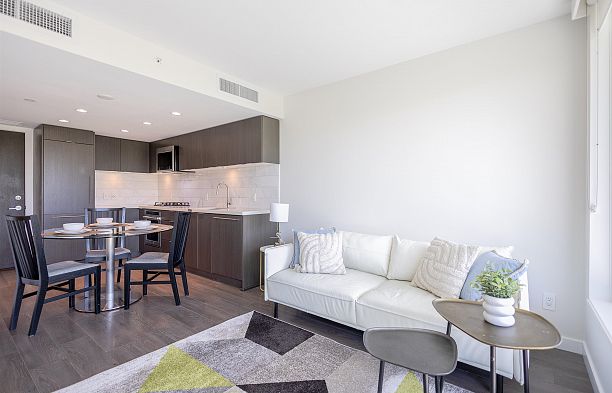 603 8238 Lord Street Marpole