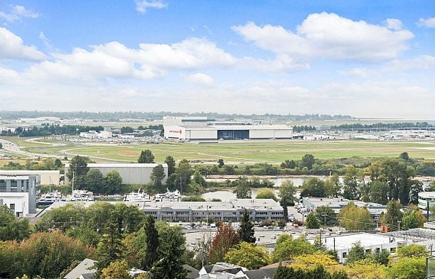 1808 8555 Granville Street S.W. Marine