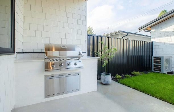 2 2785 W 21 Avenue Arbutus