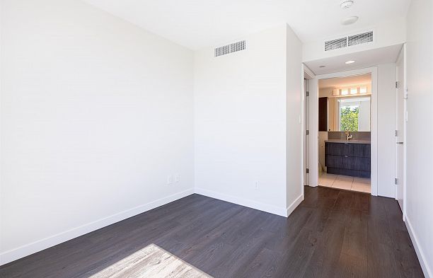 603 8238 Lord Street Marpole